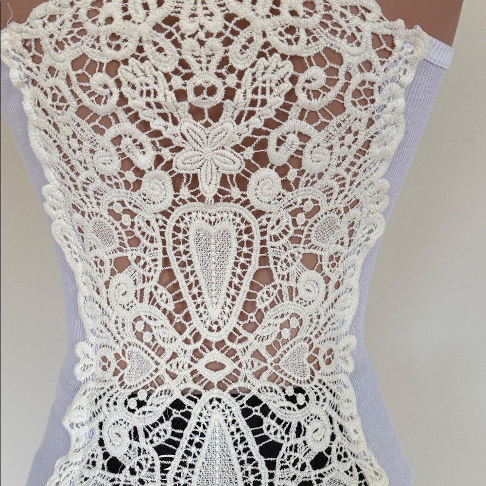 Elegant White Lace Back Women's Top one size - Picture 4 of 10